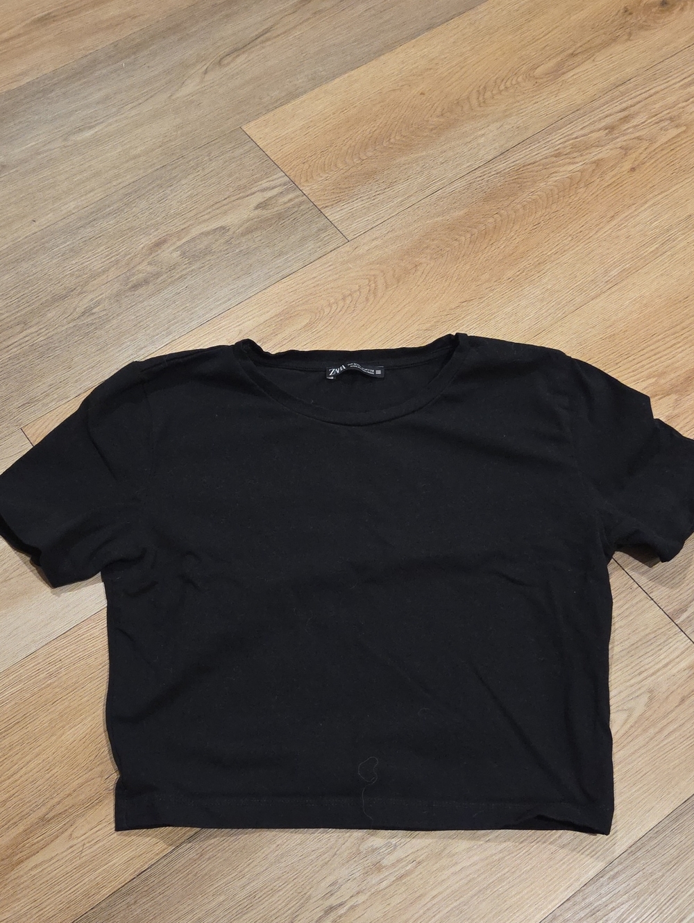 Zara Black Short Sleeve Cropped Tee